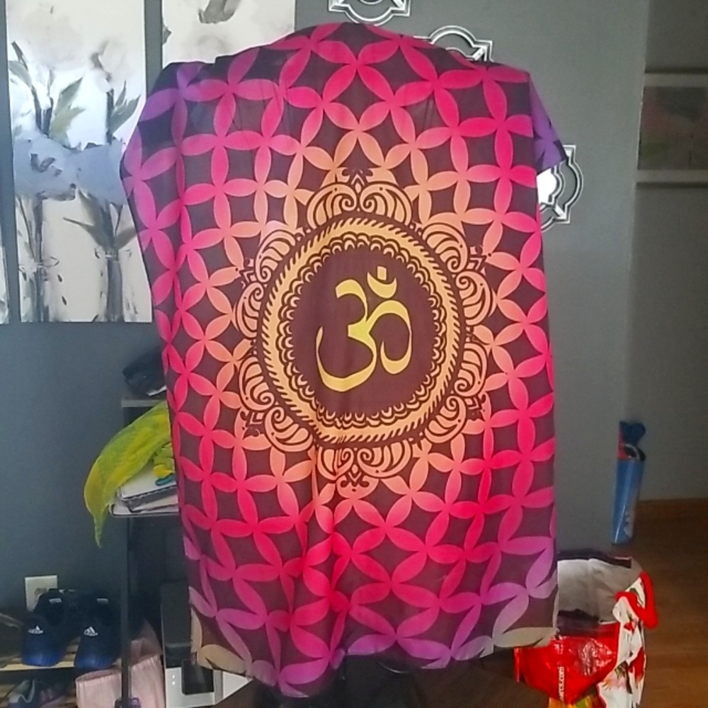 Om scarf